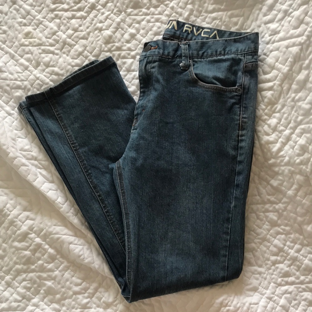 Rvca regvlars 34